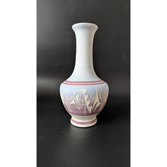 Mesa Verde Navajo Pottery Vase Signed By Artist With Geometric Design - Picture 12 of 14